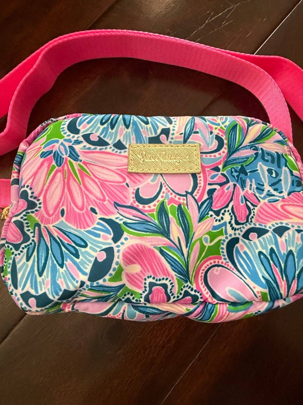 NWOT Lilly Pulitzer Belt bag crossbody in Gecko Green Tiger Sunrise
